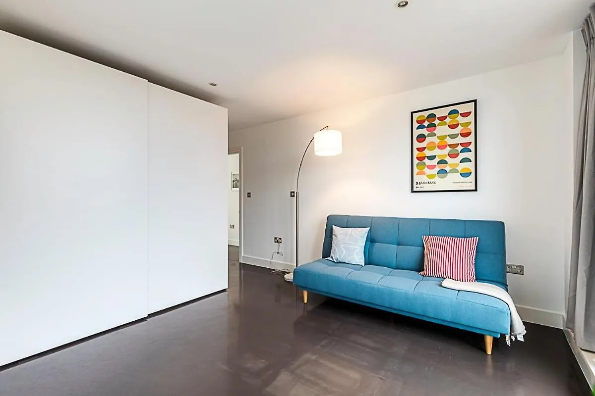 Comfortable Modern Flat In Shoreditch London